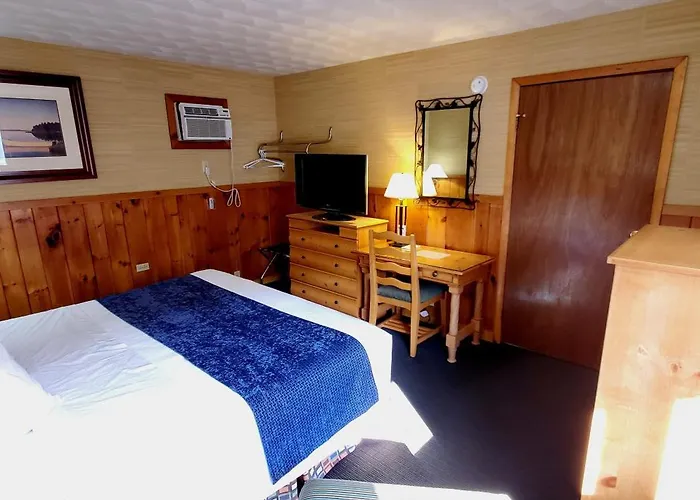 The Lake Motel