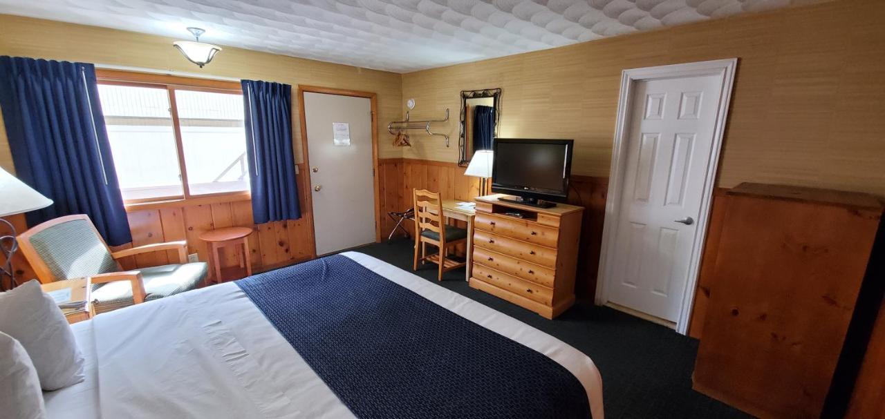 The Motel 3*
